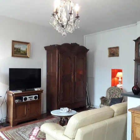 Δωμάτια σε οικογενειακή κατοικία Tres Bel Dans Un Ancien Particulier Centre