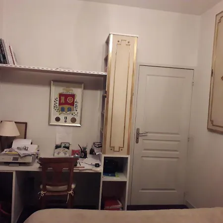 Tres Bel Dans Un Ancien Particulier Centre Δωμάτια σε οικογενειακή κατοικία *